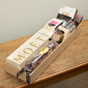Moet Moments Gourmet Gift Box